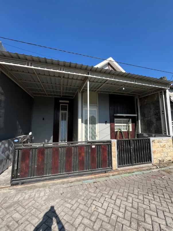 rumah dijual asli surabaya 300 jutaan