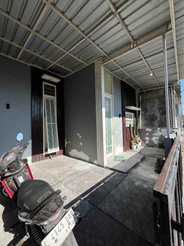 rumah dijual asli surabaya 300 jutaan