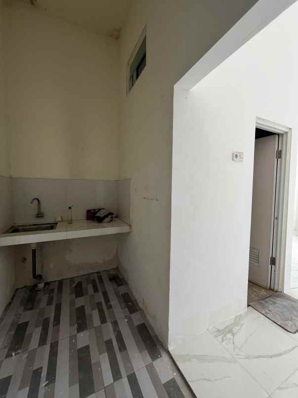 rumah dijual asli surabaya 300 jutaan