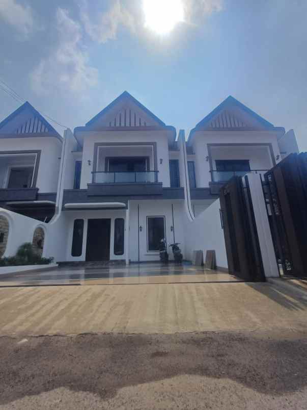 rumah dijual jagakarsa banyak bonusnya bisa kpr