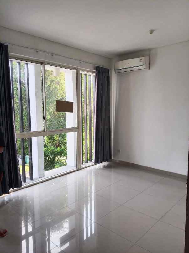 rumah disewakan graha natura sambikerep surabaya barat