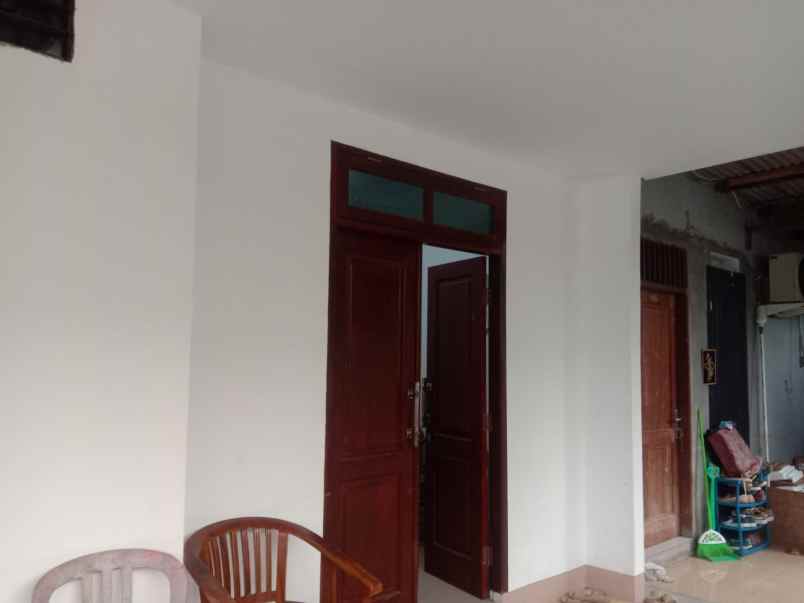 rumah dukuh zamrud kota legenda