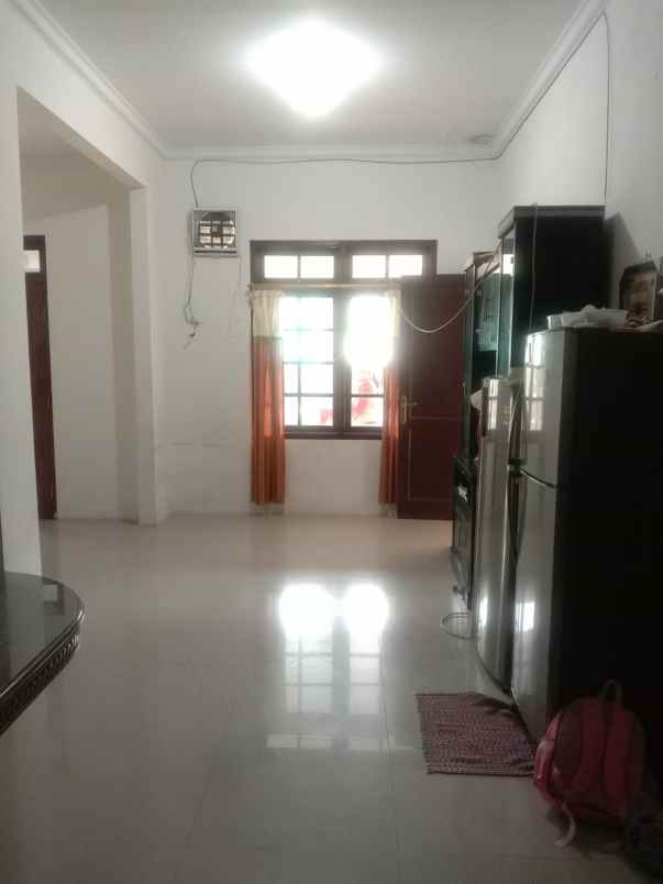 rumah dukuh zamrud kota legenda