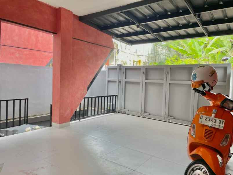 rumah fully furnished cisitu dago bandung