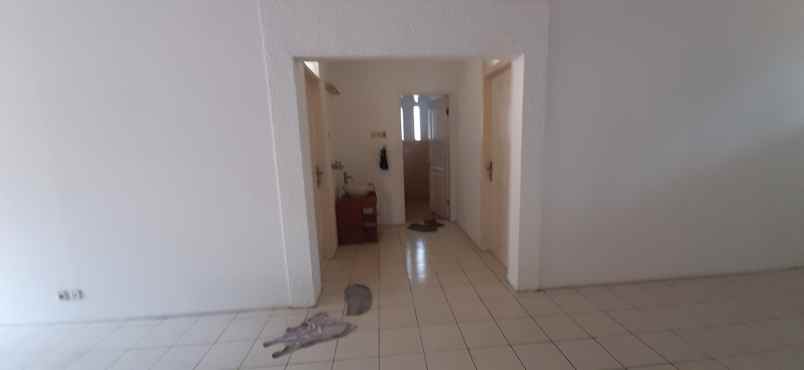 rumah gaya eropa di kawasan dago bandung