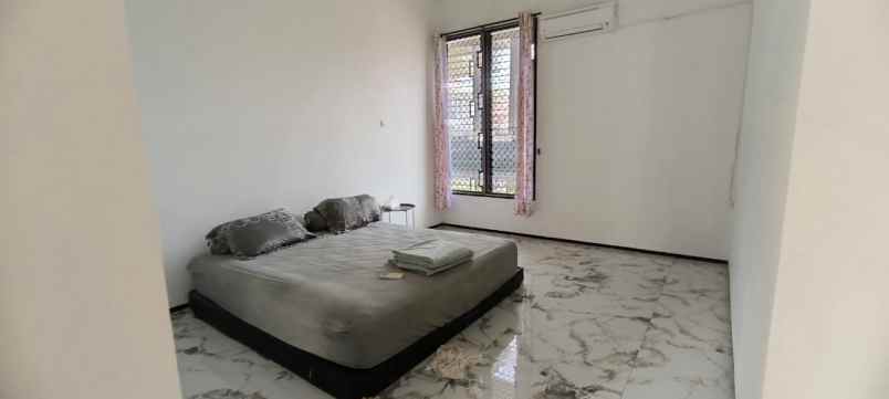 rumah hook dharmahusada kertajaya siap huni surabaya