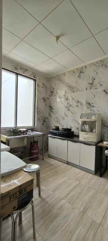 rumah hook dharmahusada kertajaya siap huni surabaya