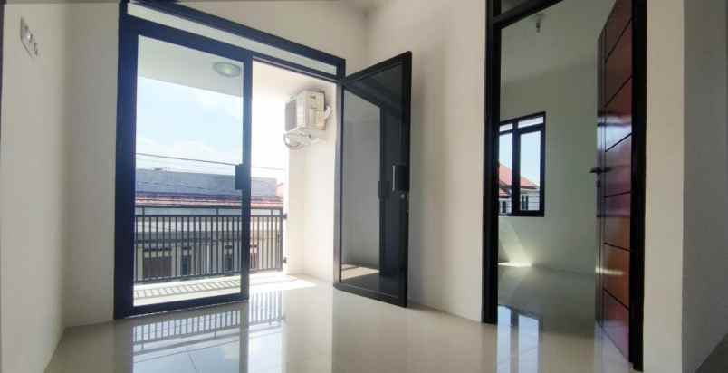 rumah hook logam dekat ciwastra buah batu bandung