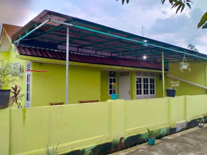 rumah hook lokasi strategis perumahan polimer