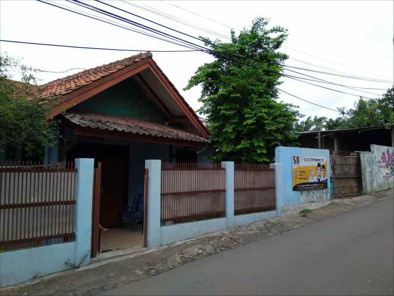 rumah jalan akasia