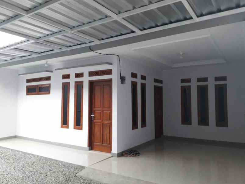 rumah jalan bojong waru ds
