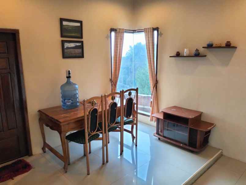 rumah jl raya bromo desa ngadisari