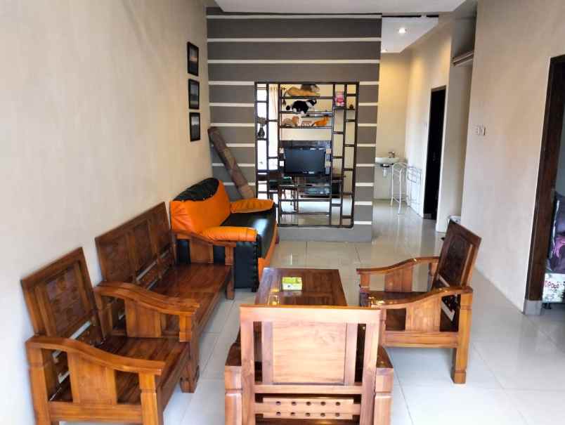 rumah jl raya bromo desa ngadisari