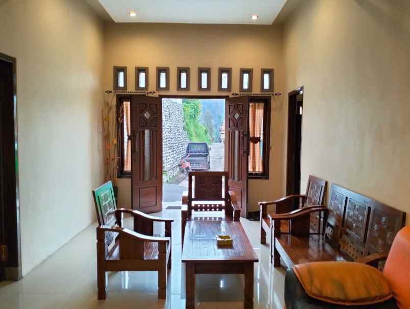 rumah jl raya bromo desa ngadisari