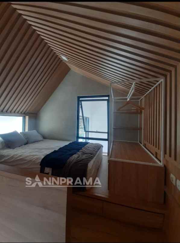 rumah khas jepang hadir di cisauk modern tropical