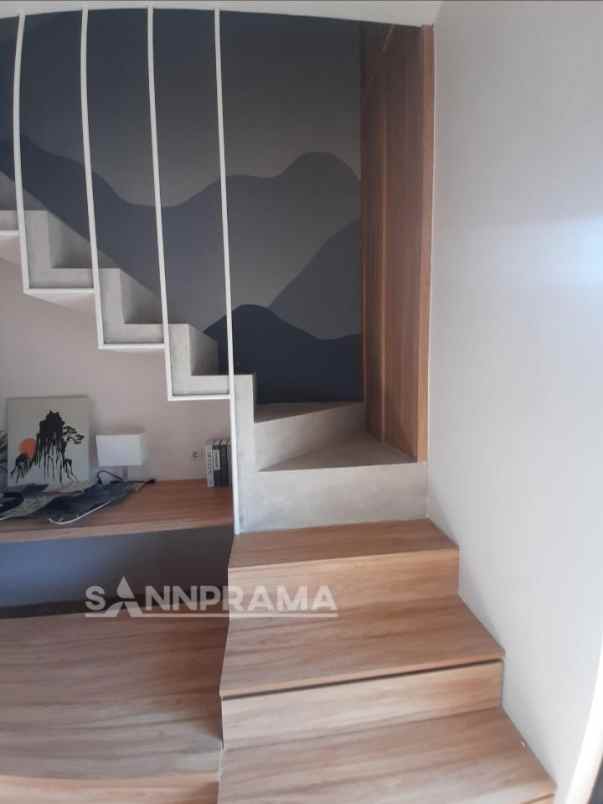 rumah khas jepang hadir di cisauk modern tropical