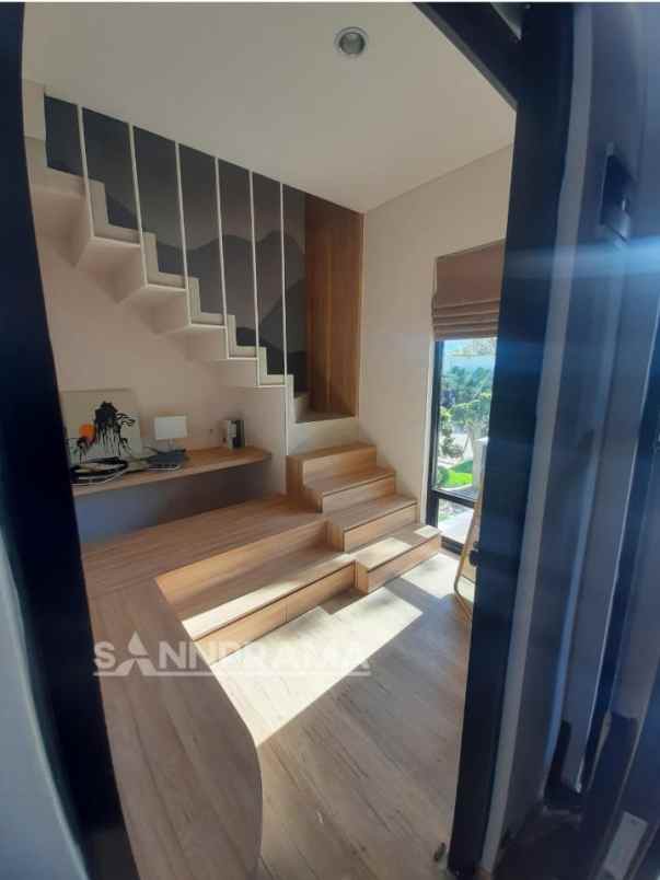 rumah khas jepang hadir di cisauk modern tropical