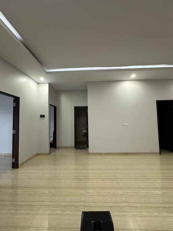 rumah komplek perumkar dki