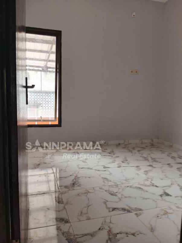 rumah luas full renov siap huni di citayam rn