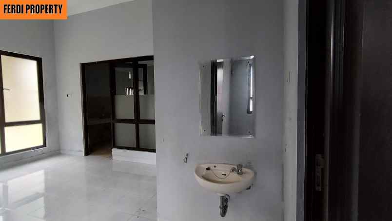 rumah luas siap huni dalam cluster kota wisata cibubur