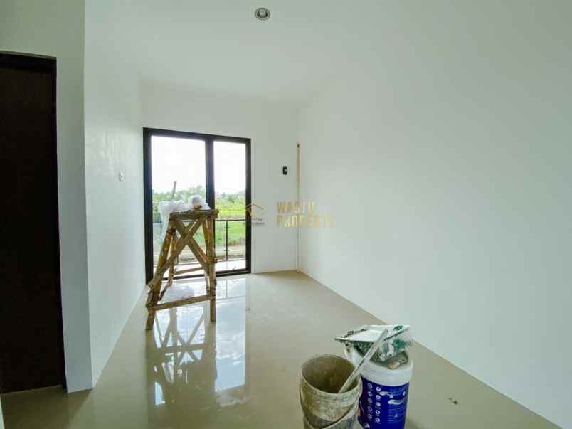 rumah mewah 2 lantai paling laris di jakal km 12