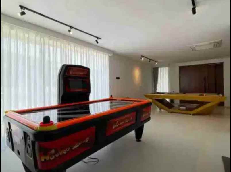 rumah mewah fully furnished dago resort pakar bandung