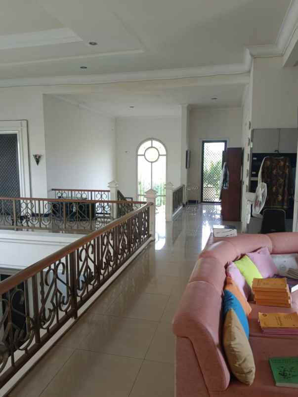rumah mewah hook mulyosari surabaya ring road oerr