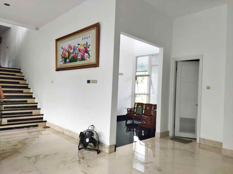 rumah mewah luas taman telaga golf bsd turun harga