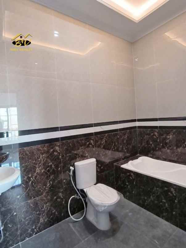 rumah mewah non cluster di jati padang pasar minggu