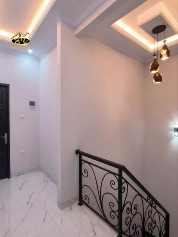 rumah mewah non cluster di jati padang pasar minggu