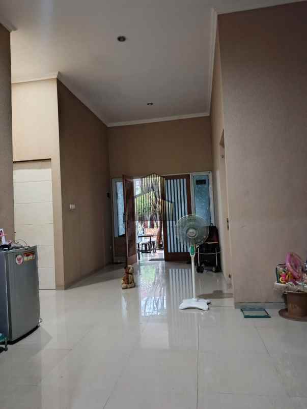 rumah mewah siap huni di cluster mangunharjo tembalang