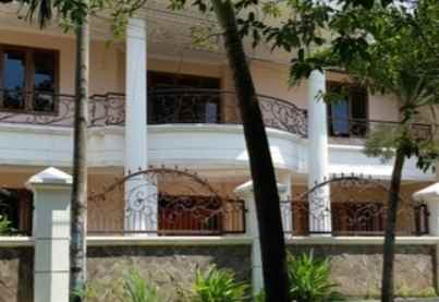 rumah mewah surabaya selatan