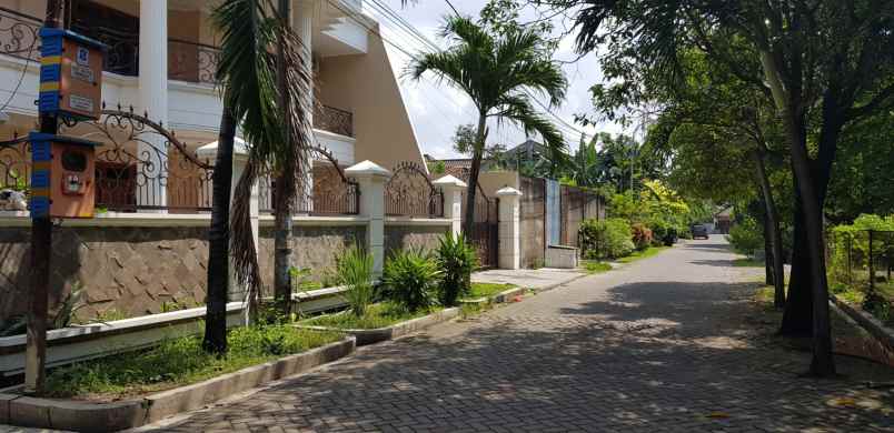 rumah mewah surabaya selatan