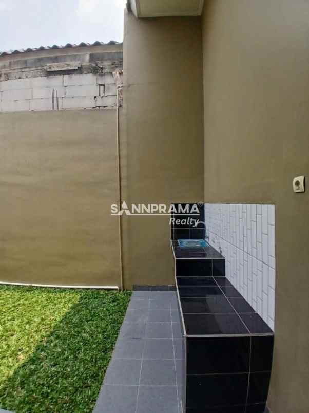 rumah minimalis dengan tanah luas di cipayung depok