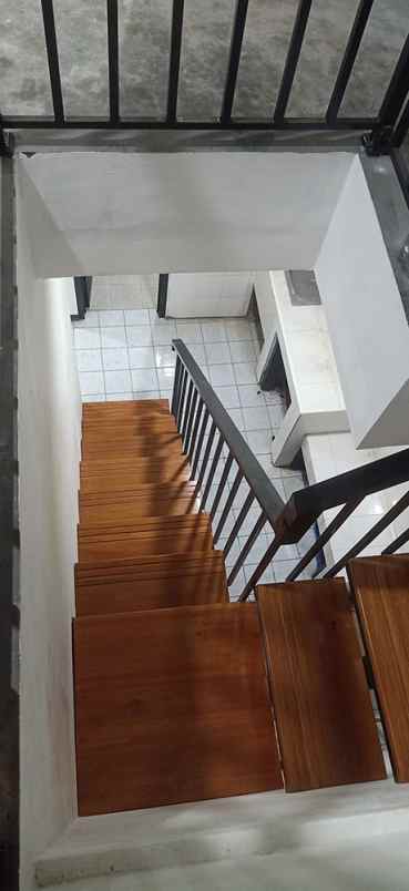 rumah minimalis modern di jalan cigadung dago bandung