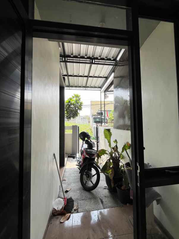 rumah minimalis siap huni di bantaran kota malang