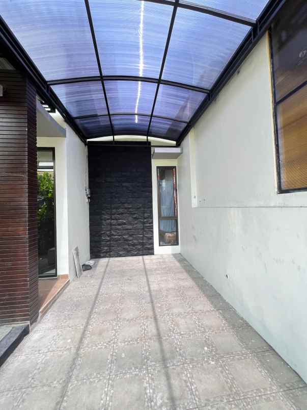 rumah minimalis siap huni di bantaran kota malang