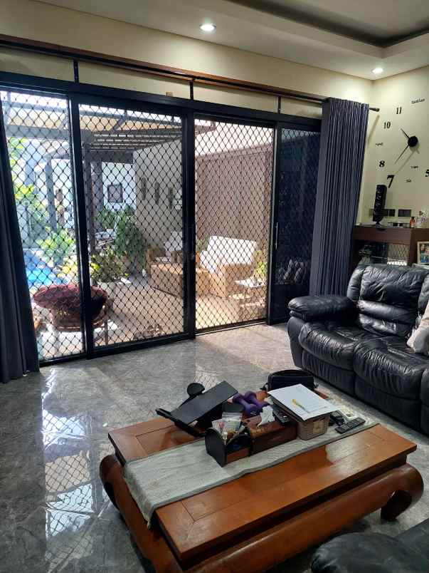 rumah minimalist modern di canggu utara bali