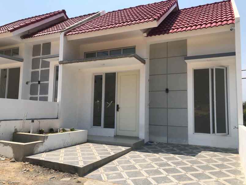 rumah modern dalam cluster nyaman dekat pasar godean