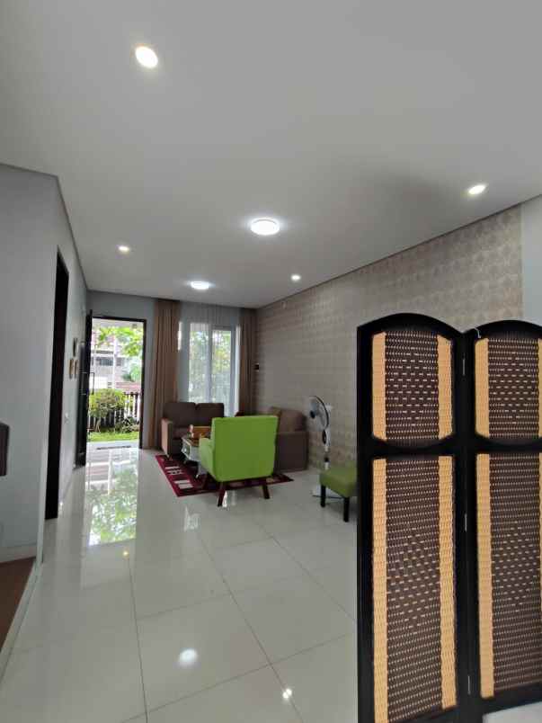 rumah nyaman luas modern strategis di sawojajar malang