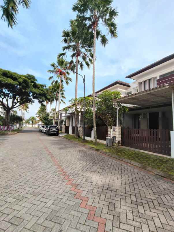 rumah nyaman luas modern strategis di sawojajar malang