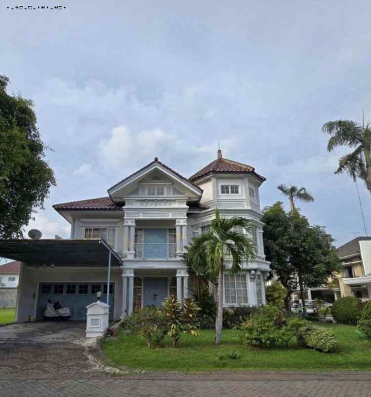 rumah pakuwon city strategis row 3 mobil