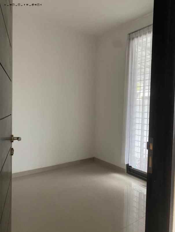 rumah pantai mentari strategis