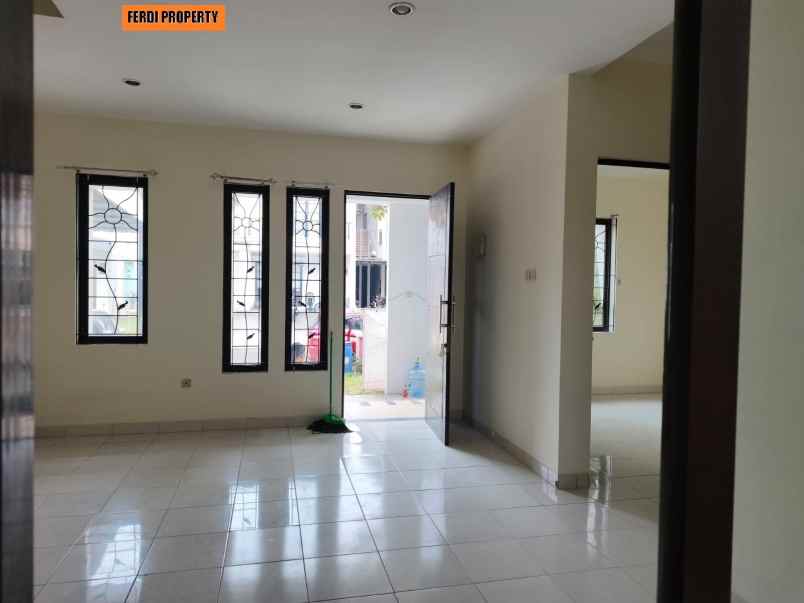 rumah rapi siap huni legenda wisata cibubur