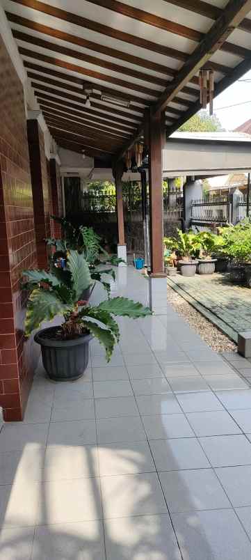 rumah sayap turangga dalam komplek hunian nyaman asri