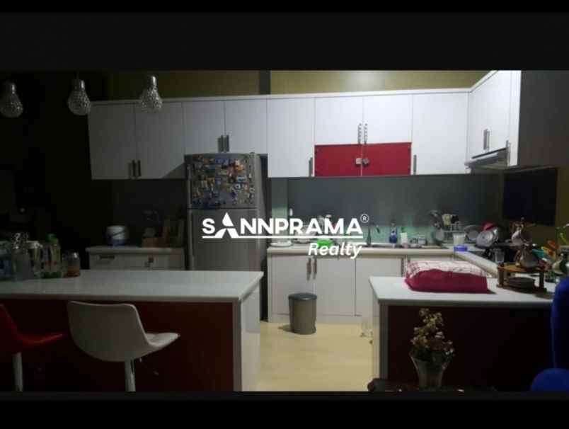 rumah second 2 lantai di grand galaxy city bekasi
