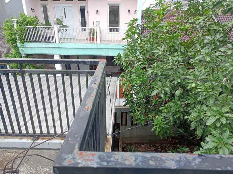 rumah second siap huni di kukusan depok