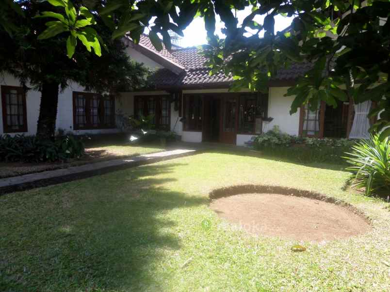 rumah setrasari sukamulya