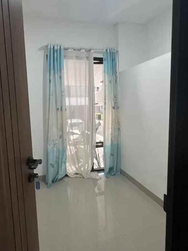 rumah sewa pondok aren langka ada rooftop