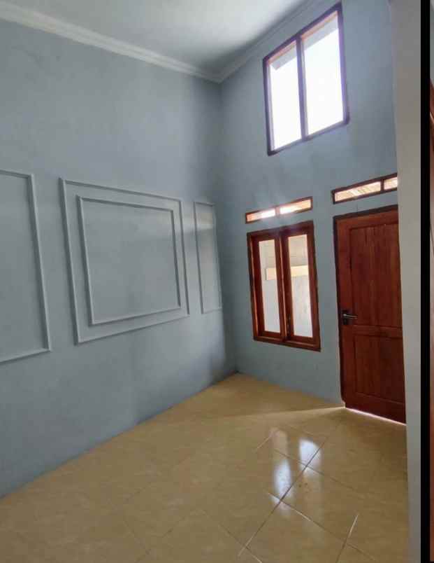 rumah siap huni dekat stasiun